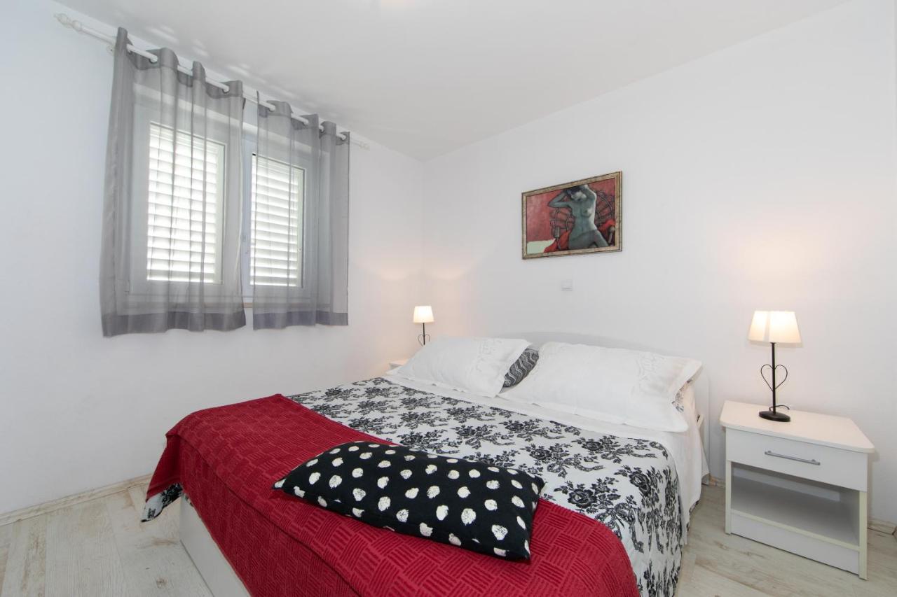 Apartmani Silva Tučepi المظهر الخارجي الصورة